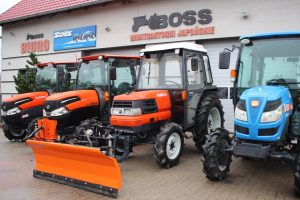 Kubota GL26D z pługiem do śniegu