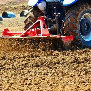 Nowy model traktorka idealny dla małych gospodarstw!